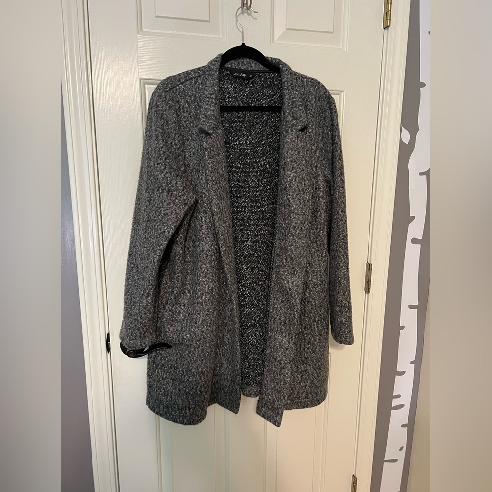 F&F size 18 women’s plus knit coat gray very lightweight purchased in England